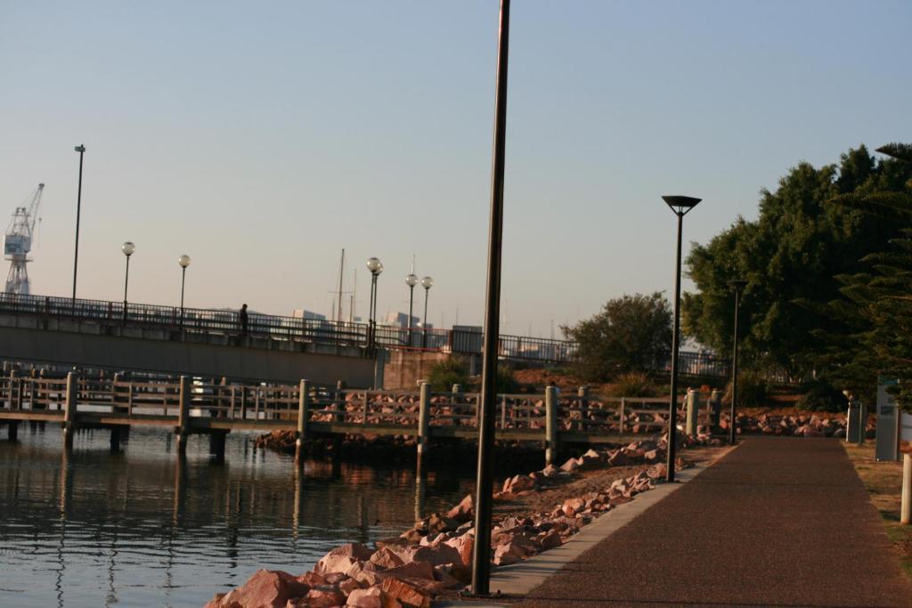 Newcastle Harbourside Terraces Apartment Exterior foto